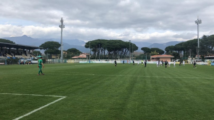 Calcio: Casale fermato sullo 0-0 a Forte dei Marmi. Bene Trino e ValeMado